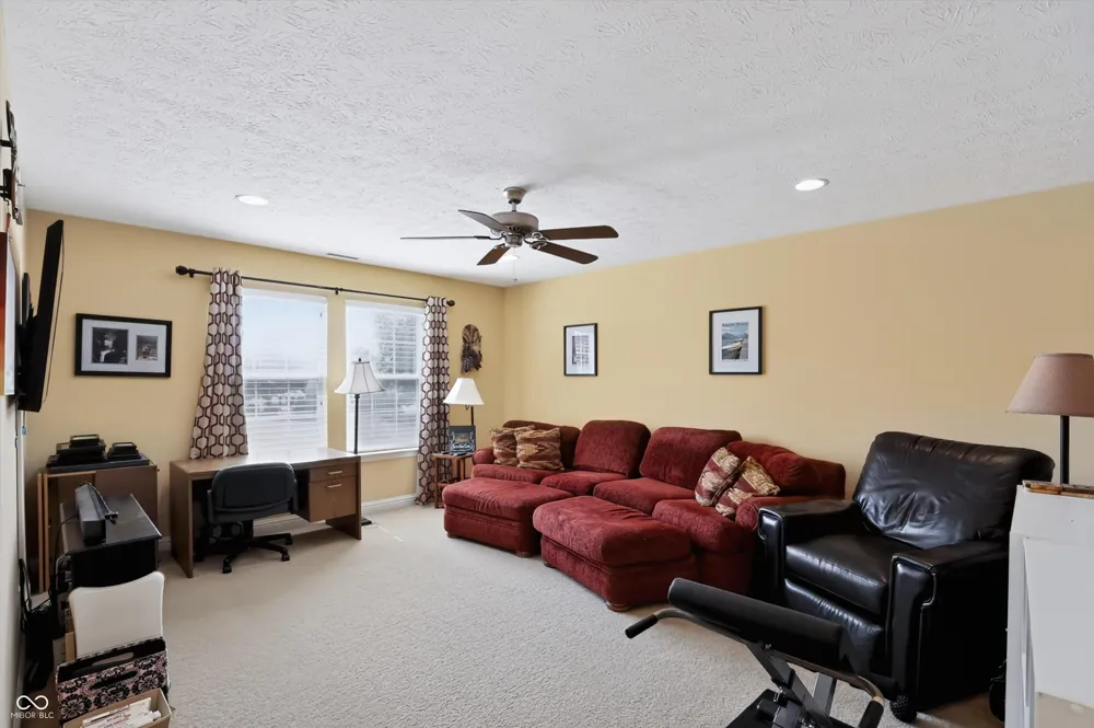 9002 Deer Creek Road Greentown, IN 46936