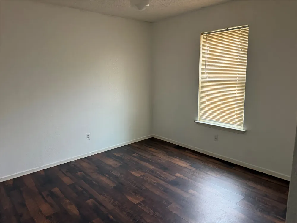 400 Angelina Whitney, TX 76692