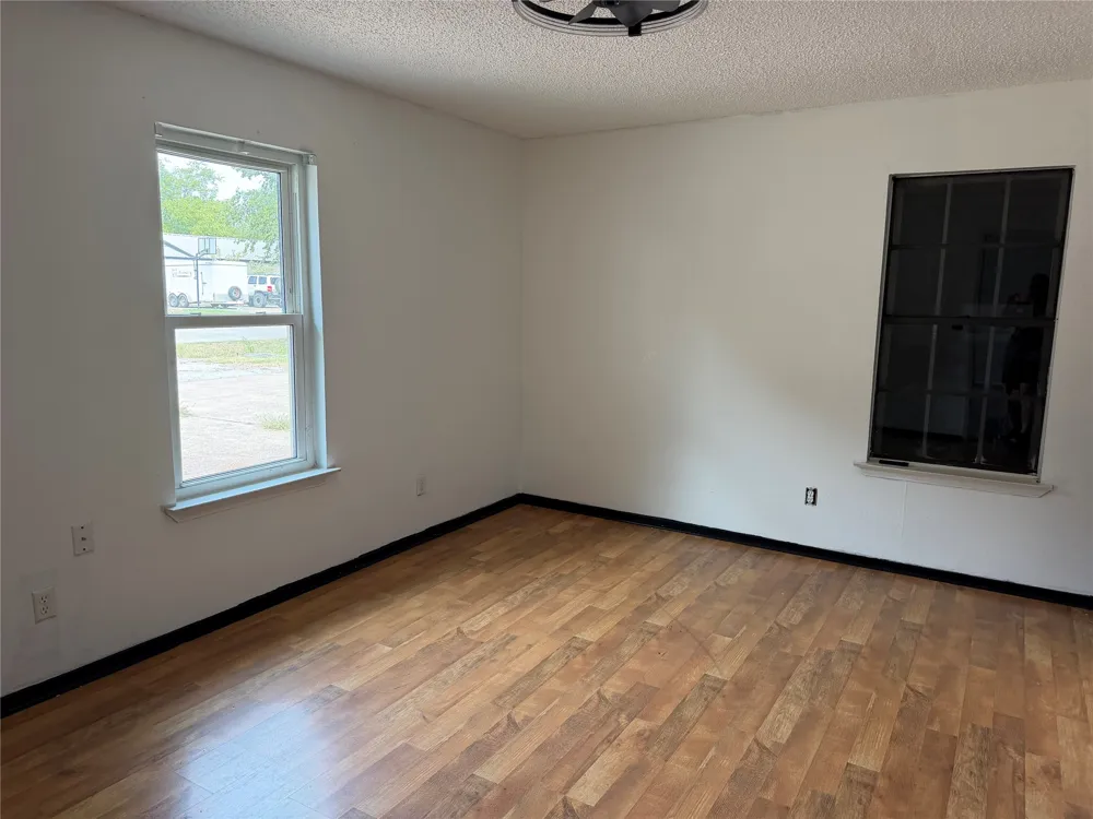 400 Angelina Whitney, TX 76692
