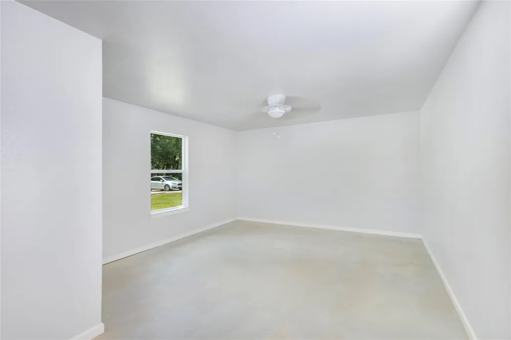 638 Luke Street Dayton, TX 77535