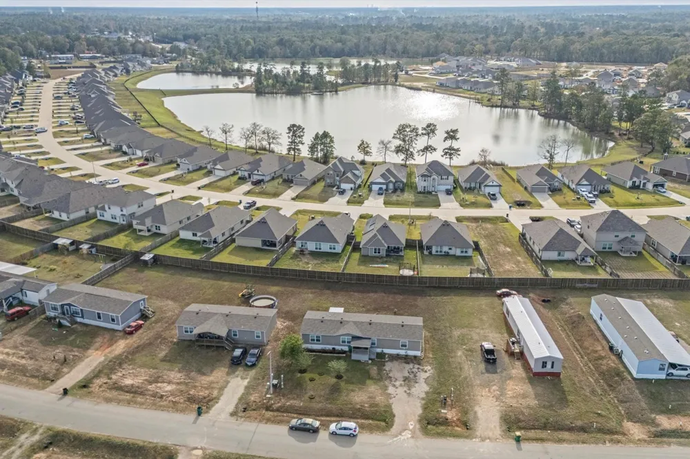 543 Ashlawn Drive Conroe, TX 77303