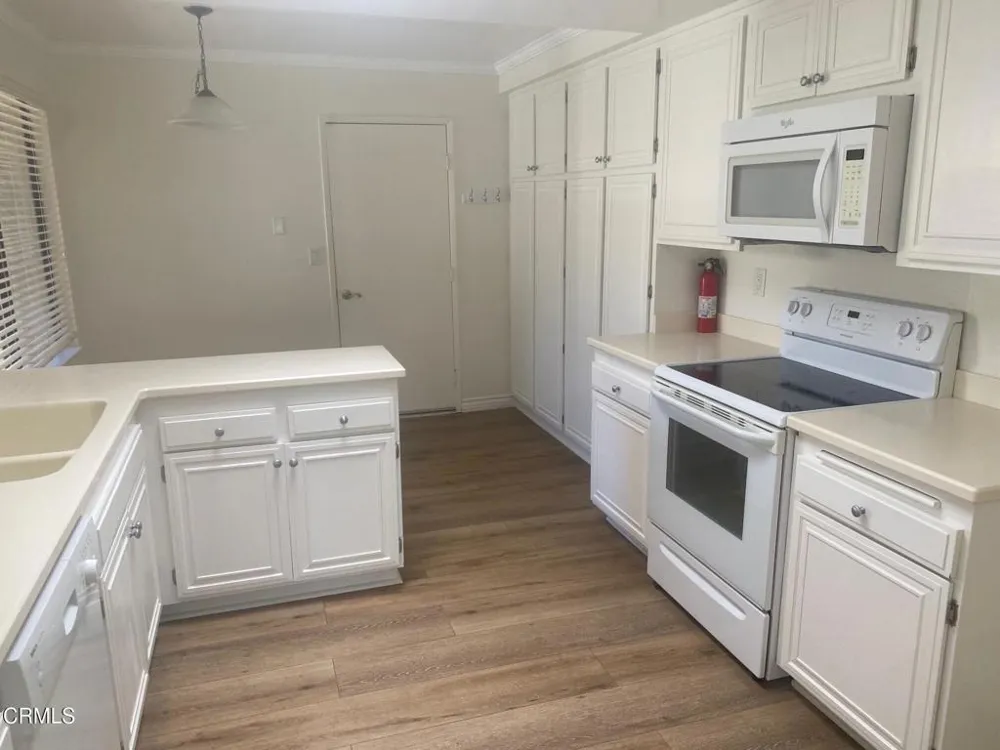 17135 Village 17 Camarillo, CA 93012