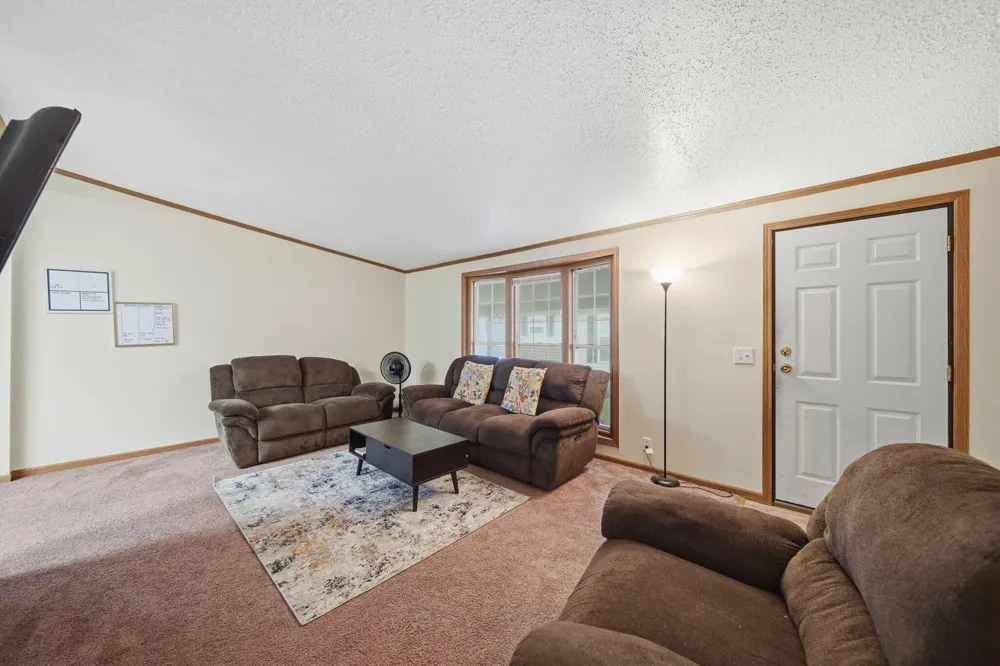 1559 Briarwood Drive Adrian, MI 49221