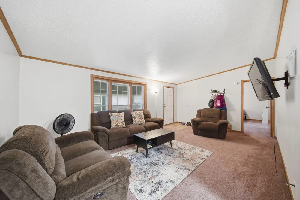 1559 Briarwood Drive Adrian, MI 49221