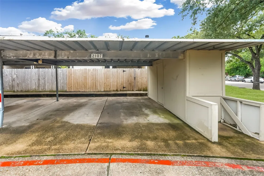 2107 Hazlitt Drive Houston, TX 77032