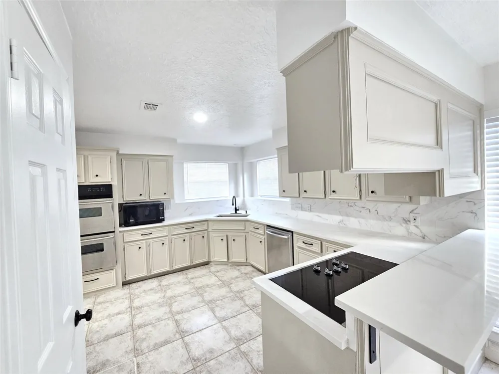 4707 Bradstone Drive Hockley, TX 77084