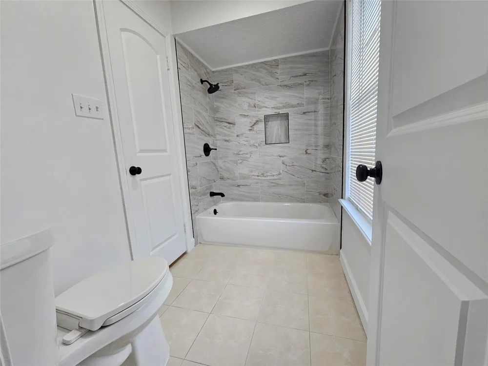 4707 Bradstone Drive Hockley, TX 77084
