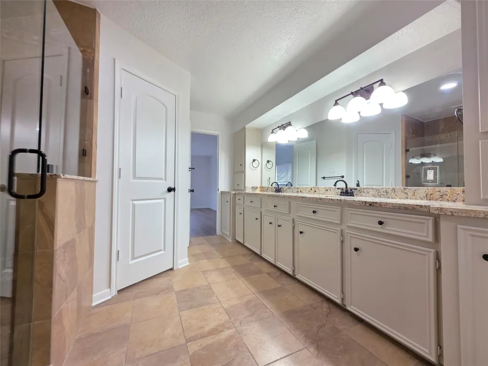 4707 Bradstone Drive Hockley, TX 77084