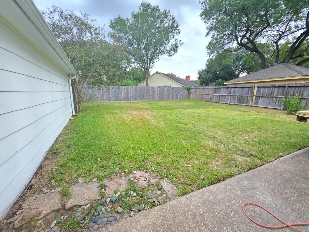 4707 Bradstone Drive Hockley, TX 77084