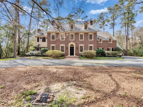 5212 Strack Road