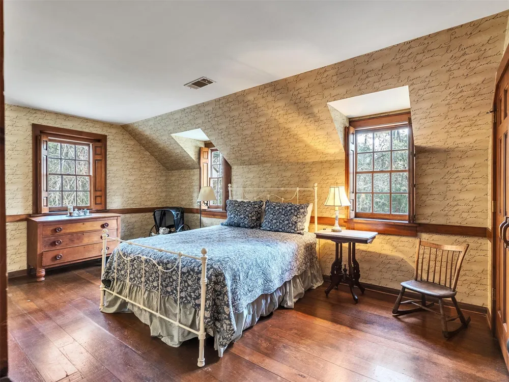 5212 Strack Road Houston, TX 77069