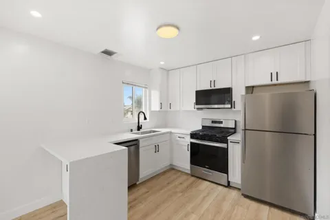 230 Elm Ave
