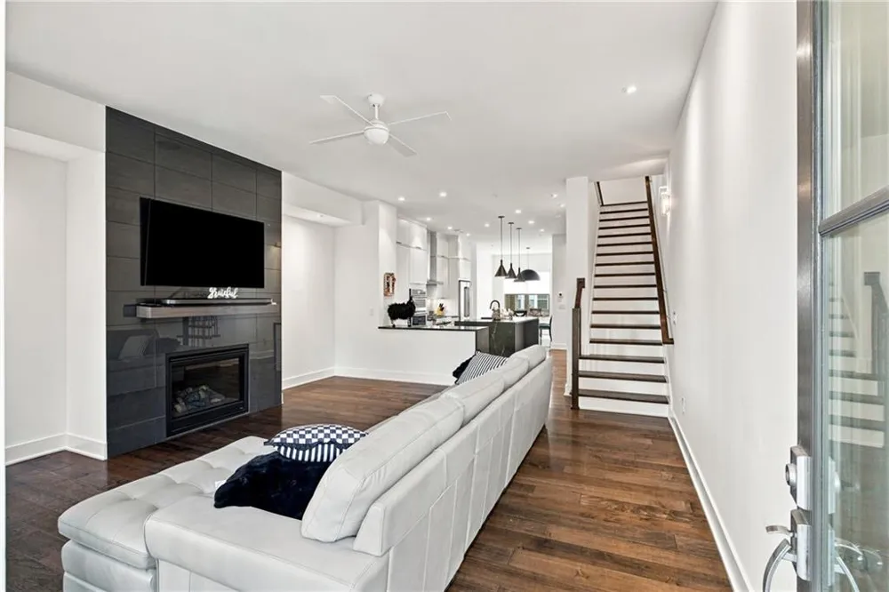 3573 Parkside Way Atlanta, GA 30319
