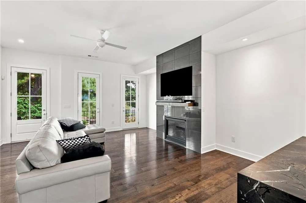 3573 Parkside Way Atlanta, GA 30319