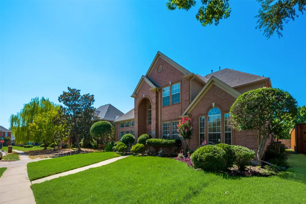 3809 Rockbrook Drive Carrollton, TX 75007