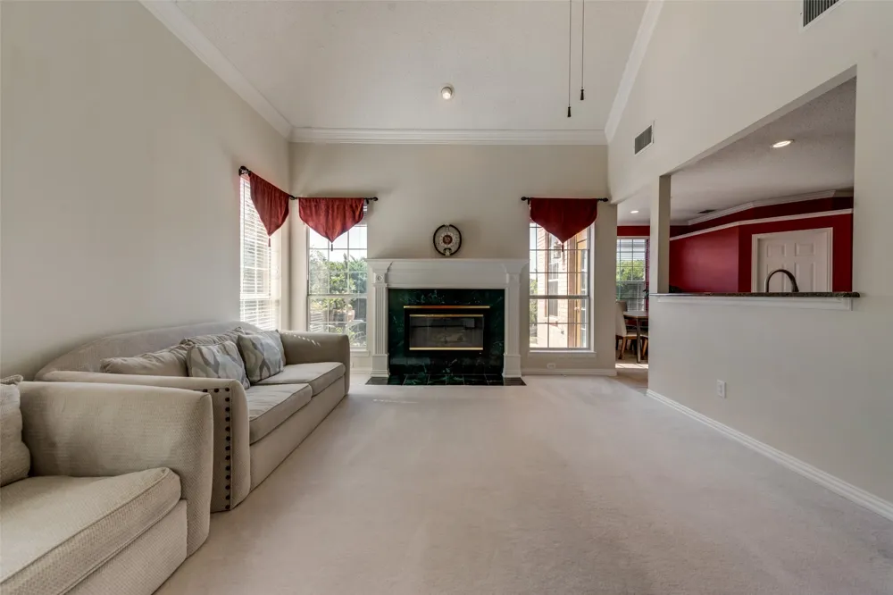3809 Rockbrook Drive Carrollton, TX 75007