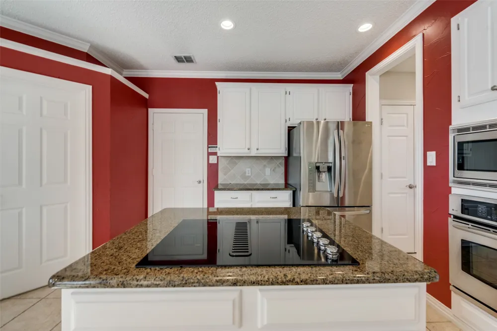 3809 Rockbrook Drive Carrollton, TX 75007