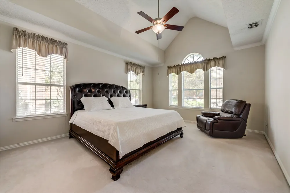 3809 Rockbrook Drive Carrollton, TX 75007