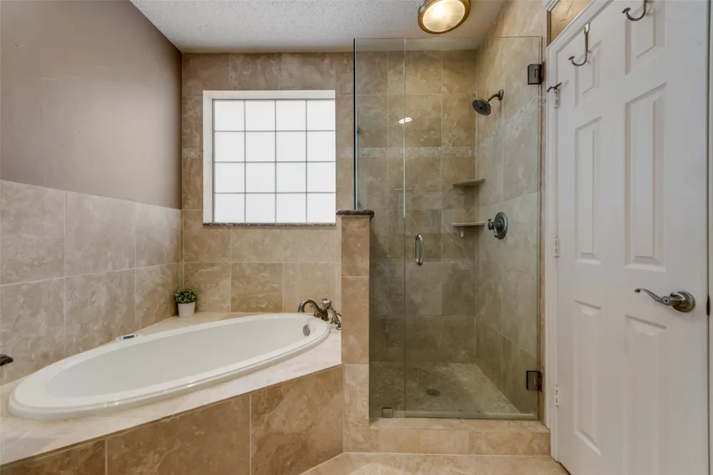 3809 Rockbrook Drive Carrollton, TX 75007