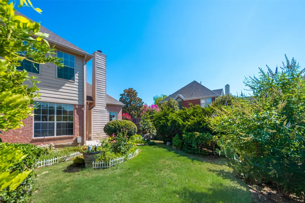 3809 Rockbrook Drive Carrollton, TX 75007