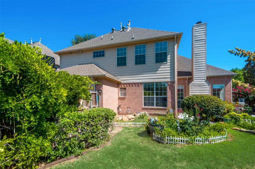 3809 Rockbrook Drive Carrollton, TX 75007