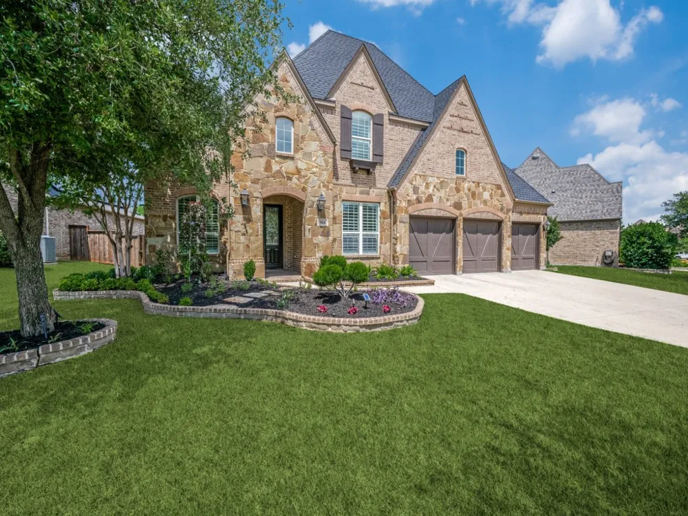 968 Highpoint Way Roanoke, TX 76262
