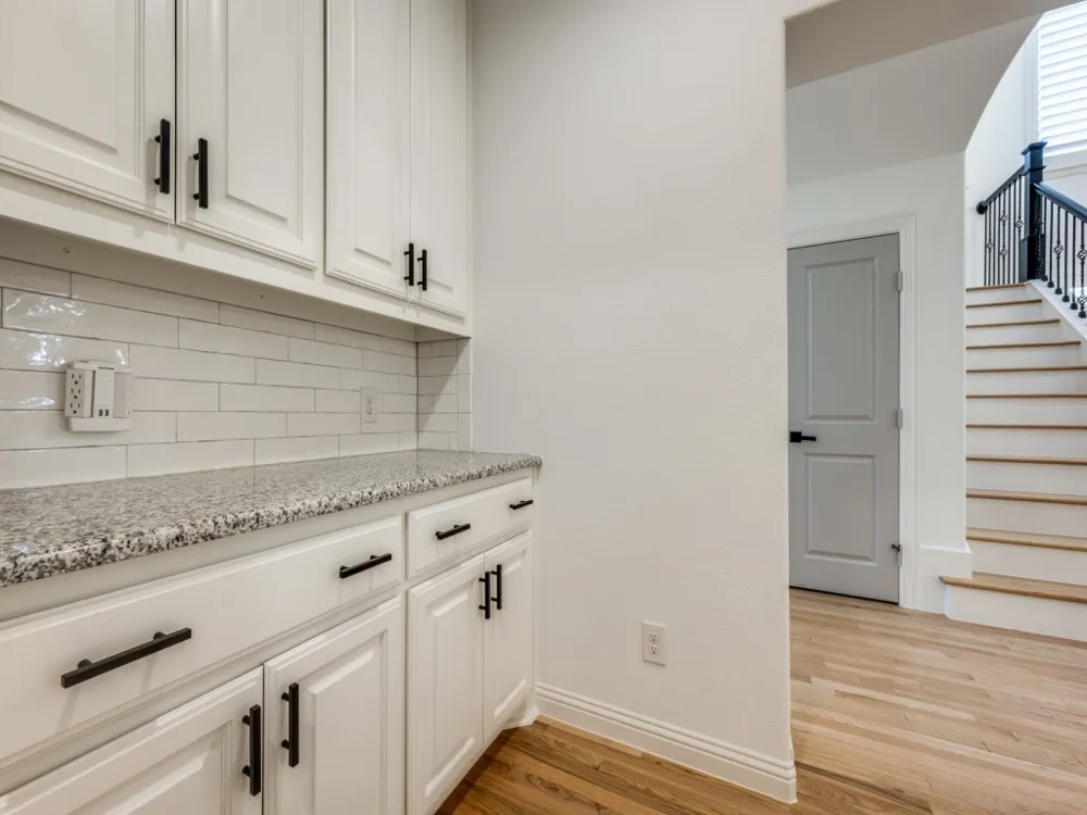 968 Highpoint Way Roanoke, TX 76262