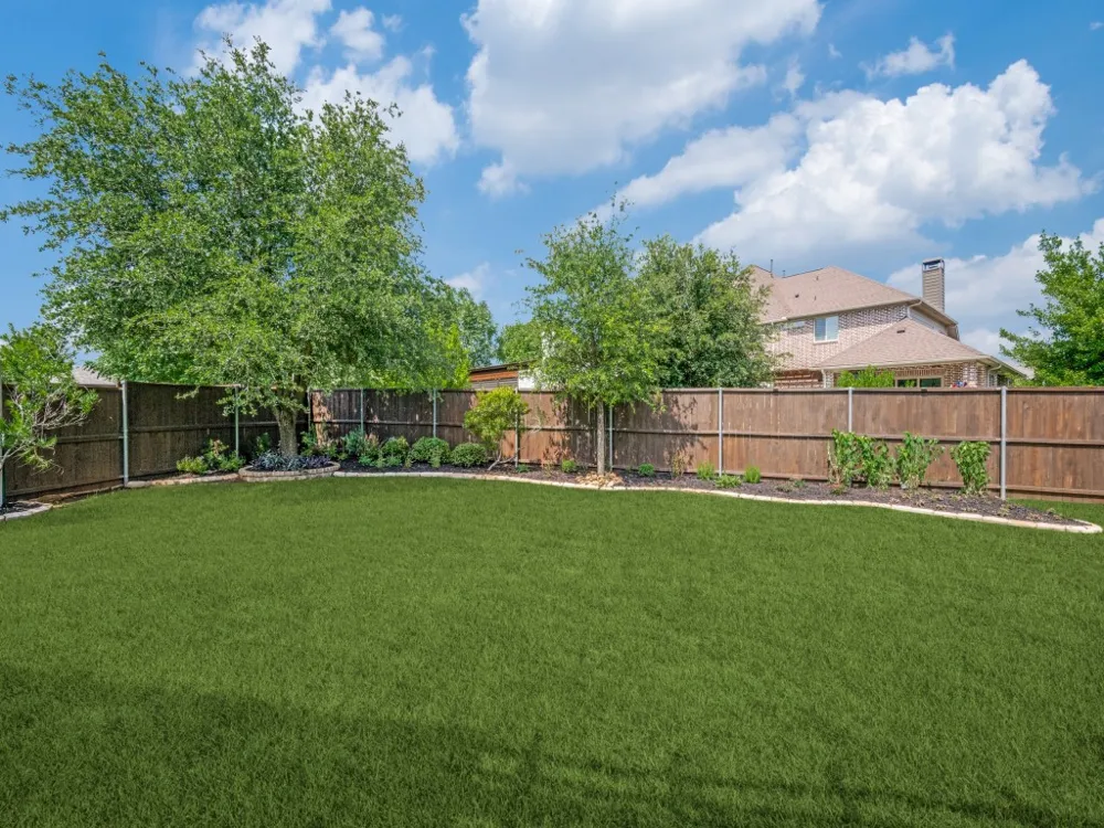 968 Highpoint Way Roanoke, TX 76262