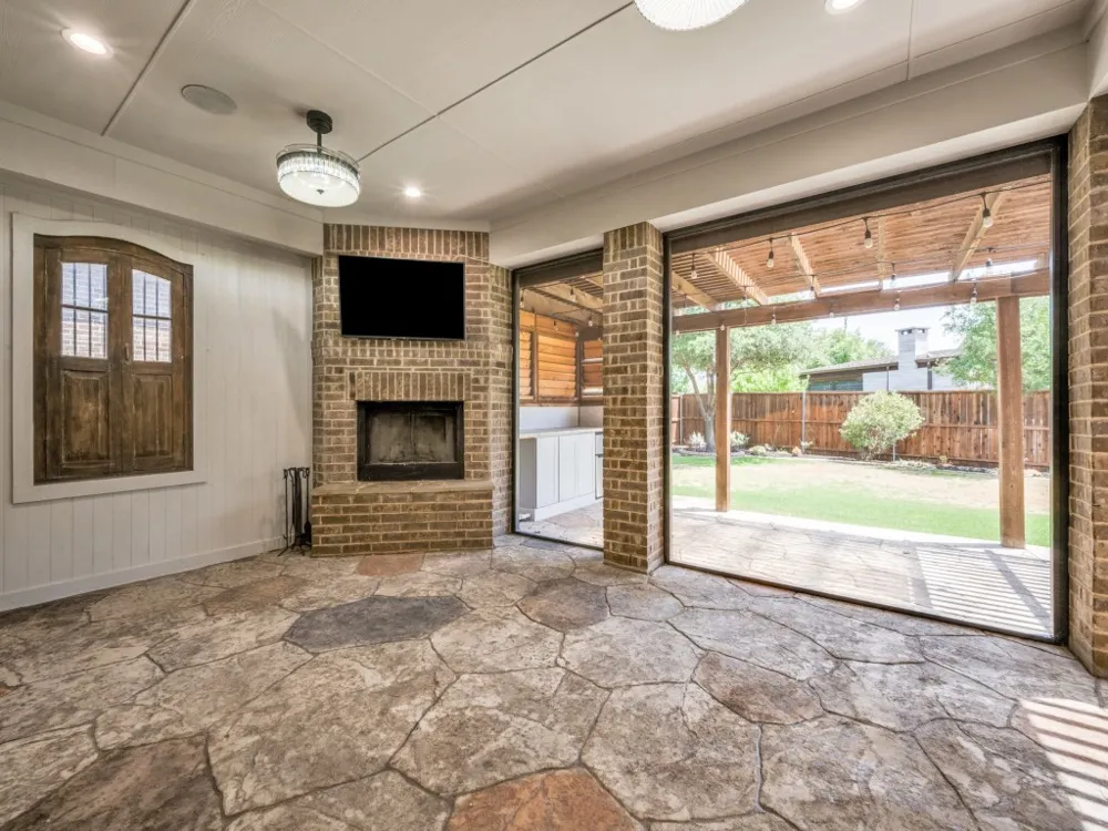 968 Highpoint Way Roanoke, TX 76262