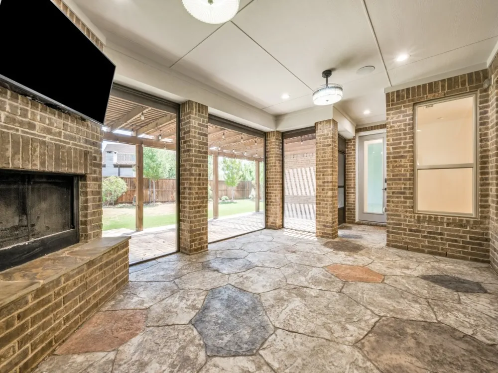 968 Highpoint Way Roanoke, TX 76262