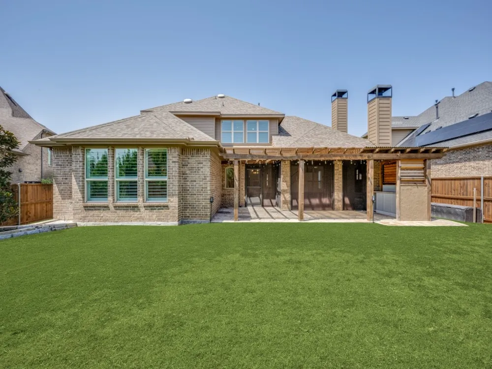 968 Highpoint Way Roanoke, TX 76262