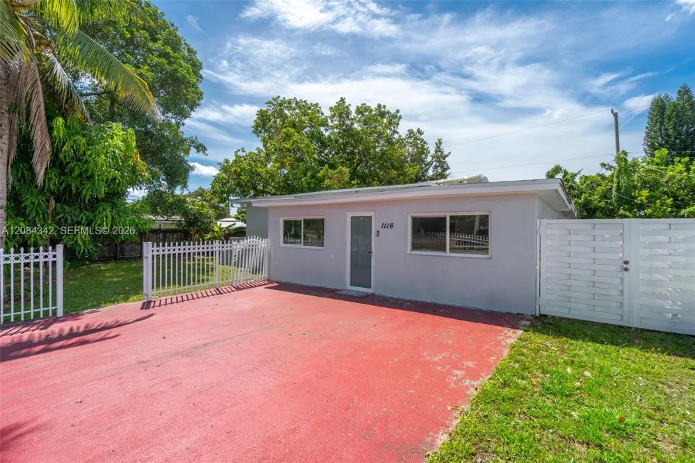 1116 Opa Locka Blvd Miami, FL 33168