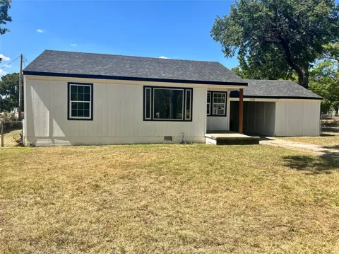 1507 S Elm