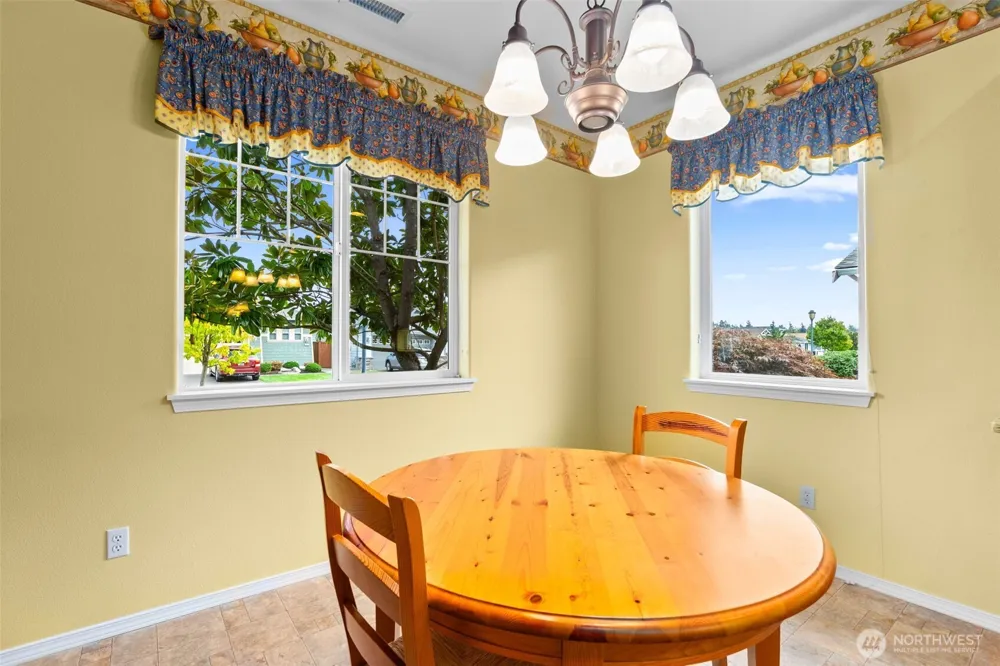 8654 Bainbridge Loop NE Olympia, WA 98516