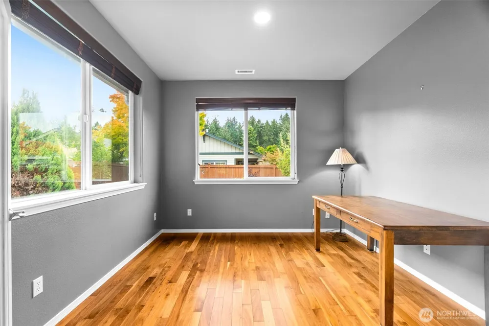8654 Bainbridge Loop NE Olympia, WA 98516