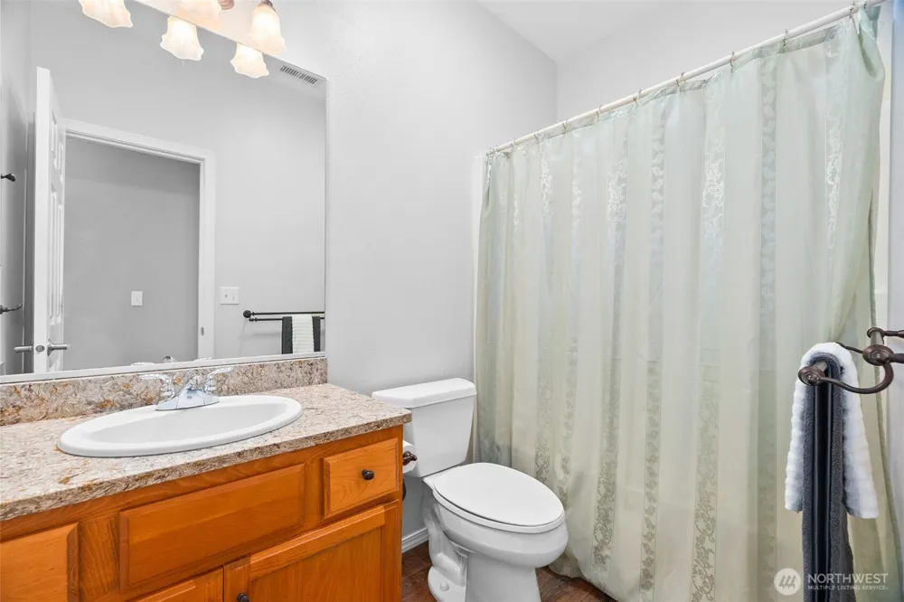 8654 Bainbridge Loop NE Olympia, WA 98516