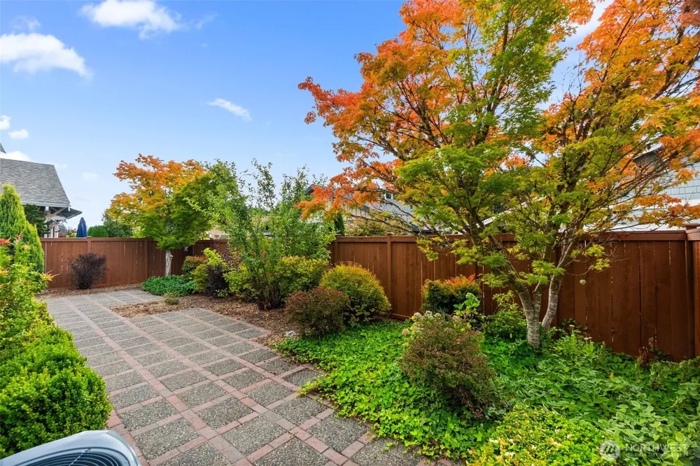 8654 Bainbridge Loop NE Olympia, WA 98516