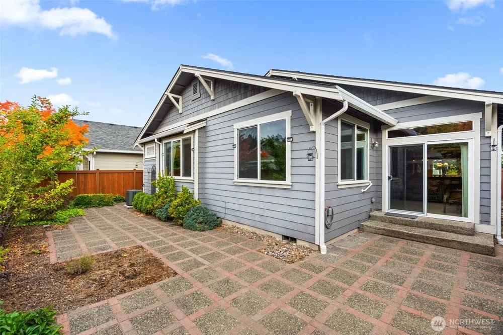 8654 Bainbridge Loop NE Olympia, WA 98516
