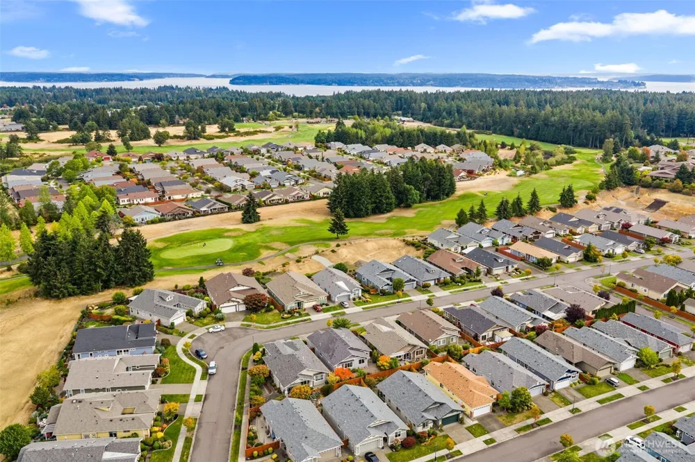 8654 Bainbridge Loop NE Olympia, WA 98516