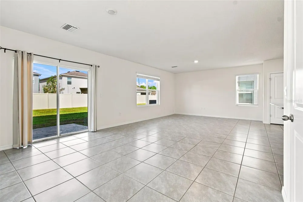 2763 COMMON FIG RUN Wesley Chapel, FL 33543