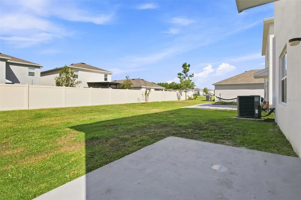 2763 COMMON FIG RUN Wesley Chapel, FL 33543