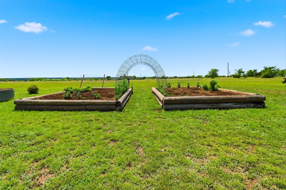 10751 County Road 210 Bertram, TX 78605