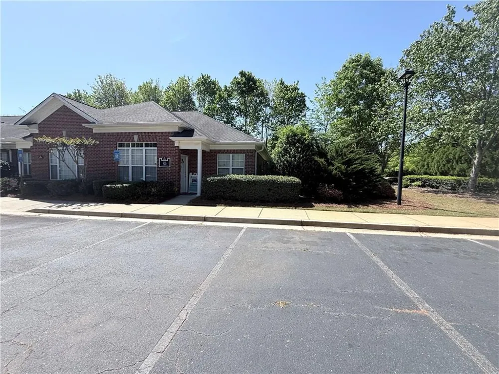 11535 Park Woods Circle #E Alpharetta, GA 30005