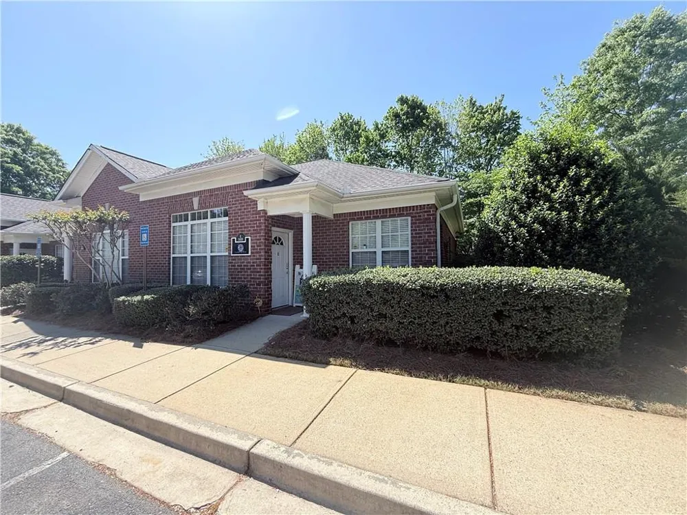 11535 Park Woods Circle #E Alpharetta, GA 30005
