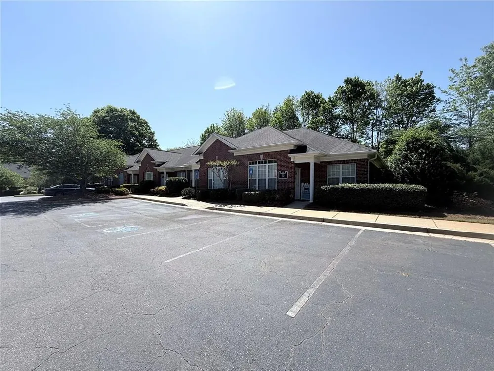 11535 Park Woods Circle #E Alpharetta, GA 30005