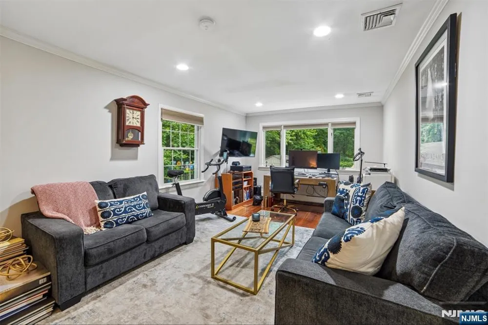 5 William Street Lincoln Parkugh, NJ 07035