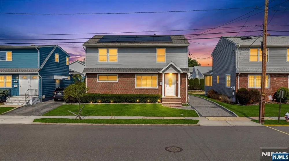 813 Morton Street East Rutherford, NJ 07073