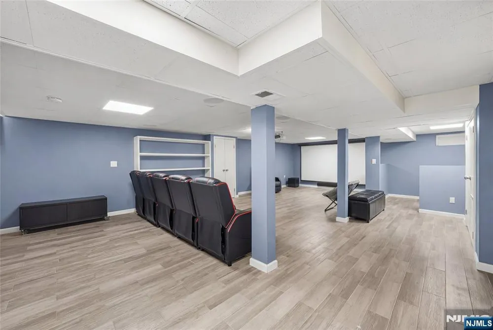 813 Morton Street East Rutherford, NJ 07073