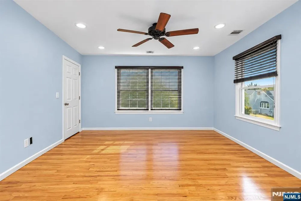 813 Morton Street East Rutherford, NJ 07073