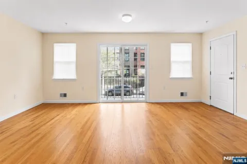 453-455 Washington Street 2